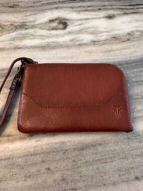 FRYE WRISTLET -NWOT